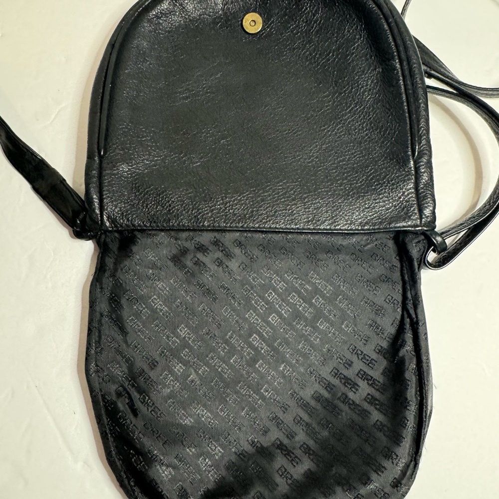 ORIGINAL BREE Black Leather Saddle Crossbody With Adjustable Strap - Picture 5 of 16